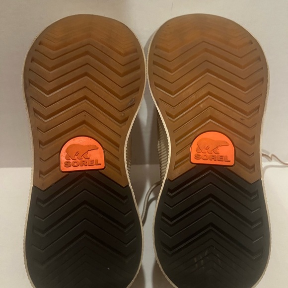 COPY - Sorel Women’s Waterproof Boots Size 8.5 - Picture 5 of 6